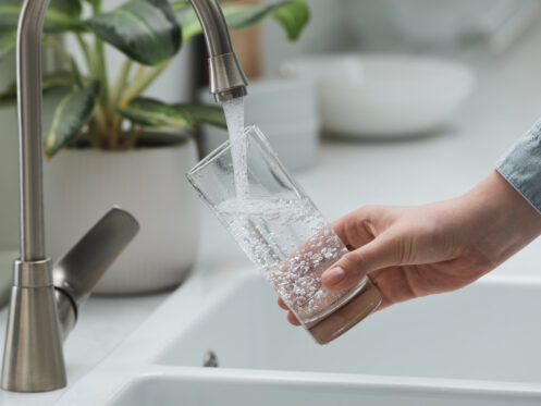 clean tap water